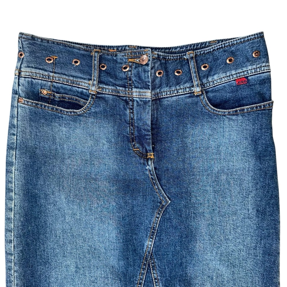 Vintage Y2K BCBG Faded Medium Wash Denim Bronze Grommet Trim Skirt Size 6 - Picture 2 of 7